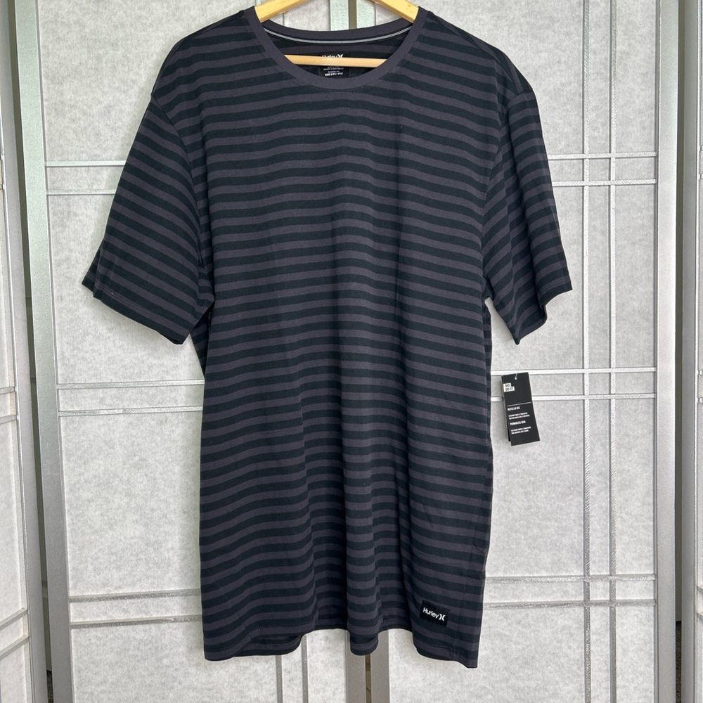 Hurley Shirt Size XXL  Harvey Stripe Short Sleeve